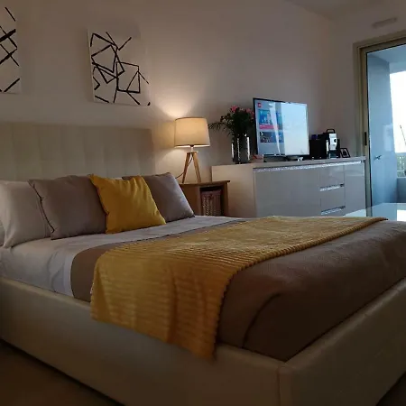 Apartment Ducal, Marina Baie Des Anges *